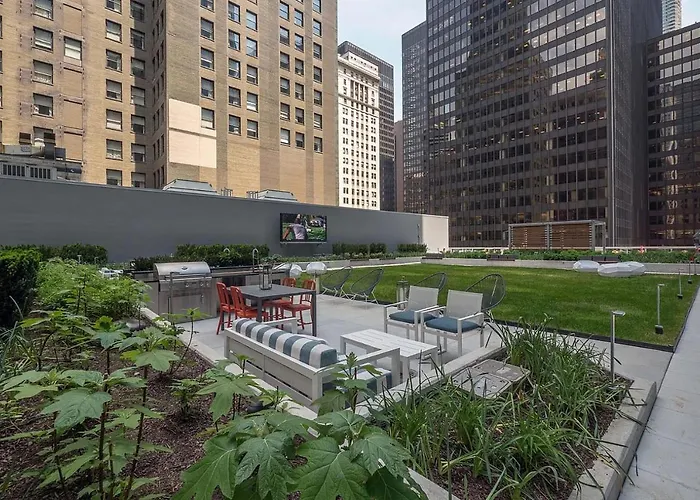 Apartment Loop 1br W Roof Gym Lounge Nr Riverwalk Chi-913
